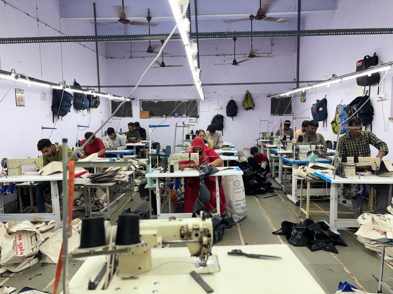 Fabric cutting machine